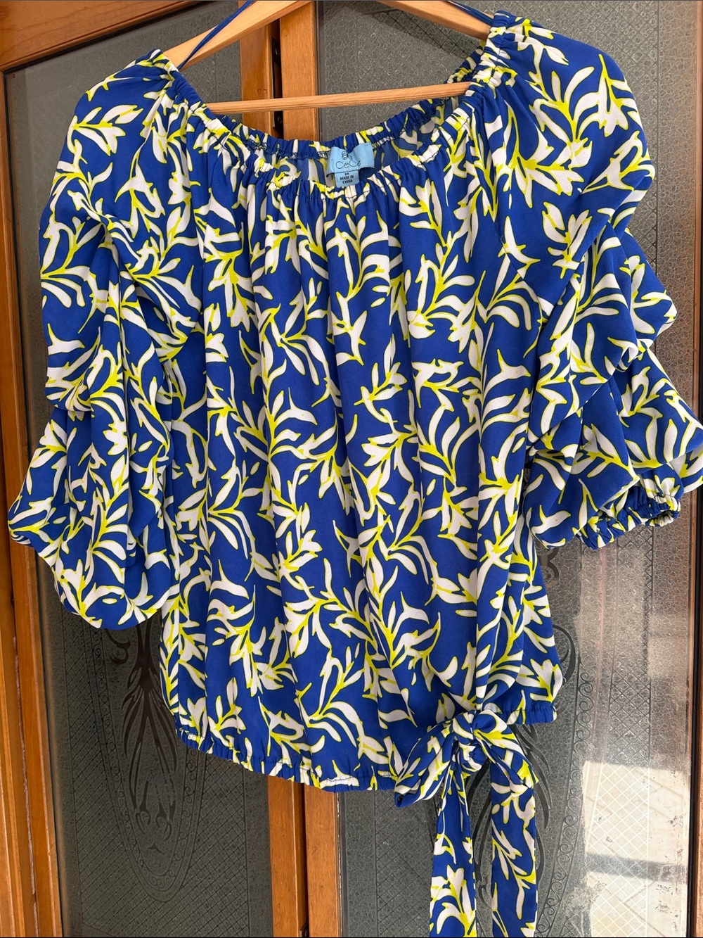 Cecelia Blue Floral Off-Shoulder Tie-Hem Blouse Top Med